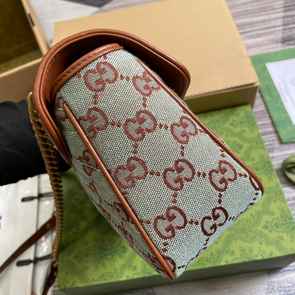 Gucci GG Marmont Small Shoulder Bag 26 cm