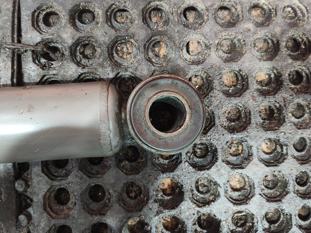 Амортизатор задний 2022г