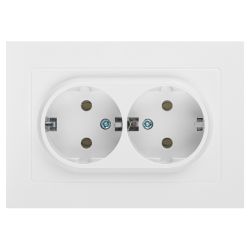 Розетка Intro Accent 6-205-01 2X2P+E Schuko, 16А-250В, IP20, СУ, AL/CU, белый | Intro