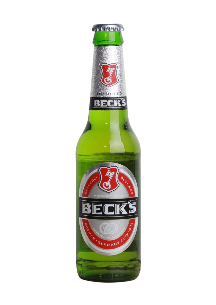 Пиво BIRRA BACKS светлое пастеризованное 5% 0,33л ст/бутылка