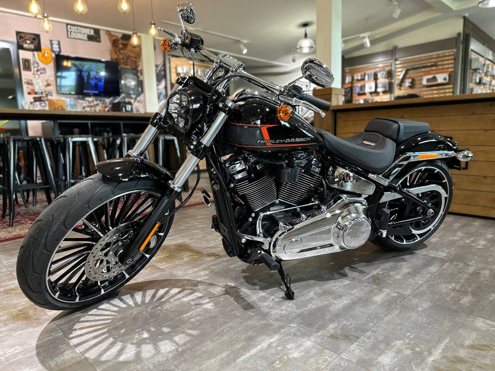 Harley-Davidson Breakout 117, 2023