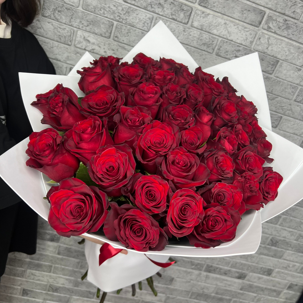 Букет из 45 бордовых роз