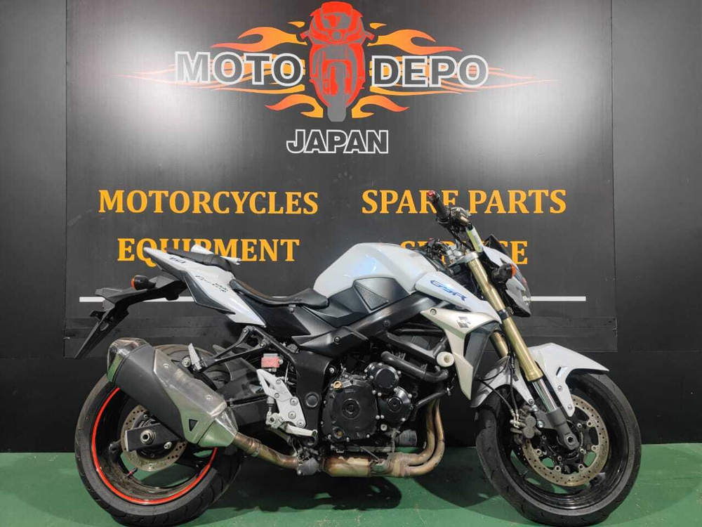 Suzuki GSR750 A , 2012