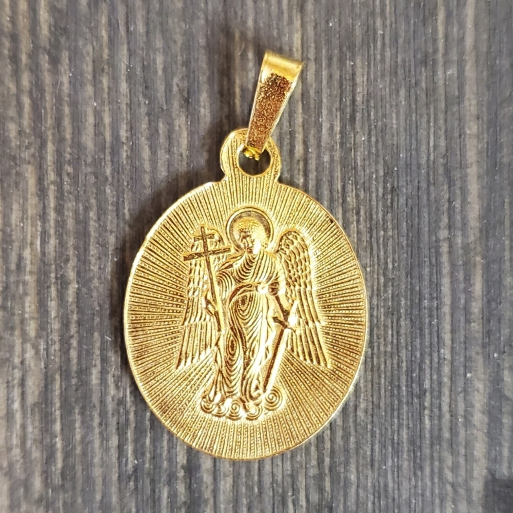 Нательная именная икона святая Людмила с позолотой кулон медальон с молитвой