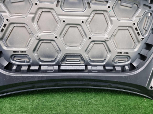 Капот Geely Monjaro (2021-н.в.)