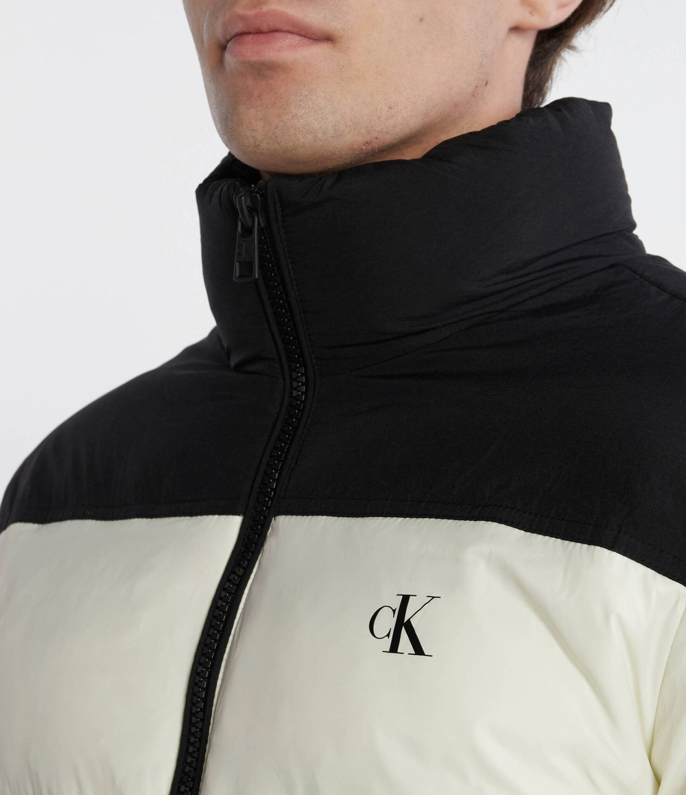 Куртка CALVIN KLEIN JEANS - белый(J30J323461)