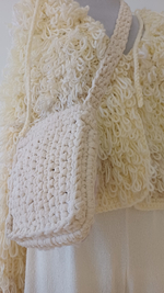 Сумка вязаная кроссбоди фиолетово-бежевая