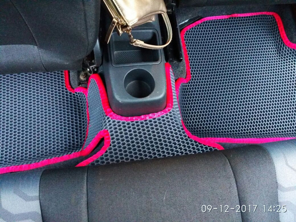 Автоковрики для Skoda Roomster (2006-2014)