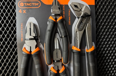 Набор из плоскогубцев и кусачиков Tactix 4шт, арт.204009