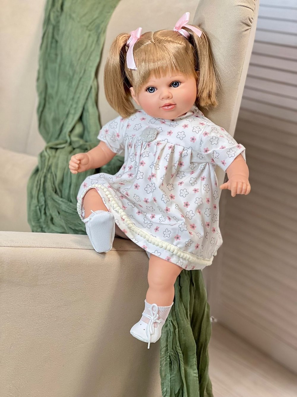 Кукла Berbesa мягконабивная 52см CARLA в пакете (7220K)