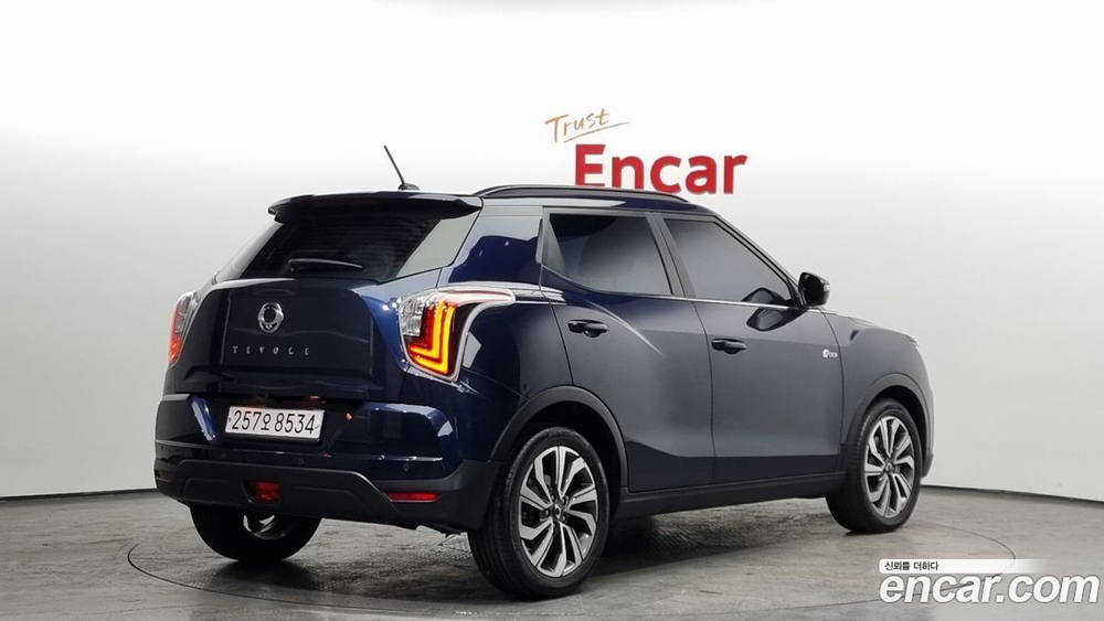 KG Mobility (Ssangyong) Very New Tivoli Бензин 1.5 2WD (07.2020)