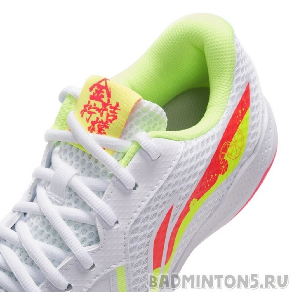 Кроссовки для бадминтона Protector 4.0 (белые/желтые) Li-NING AYTS020-5