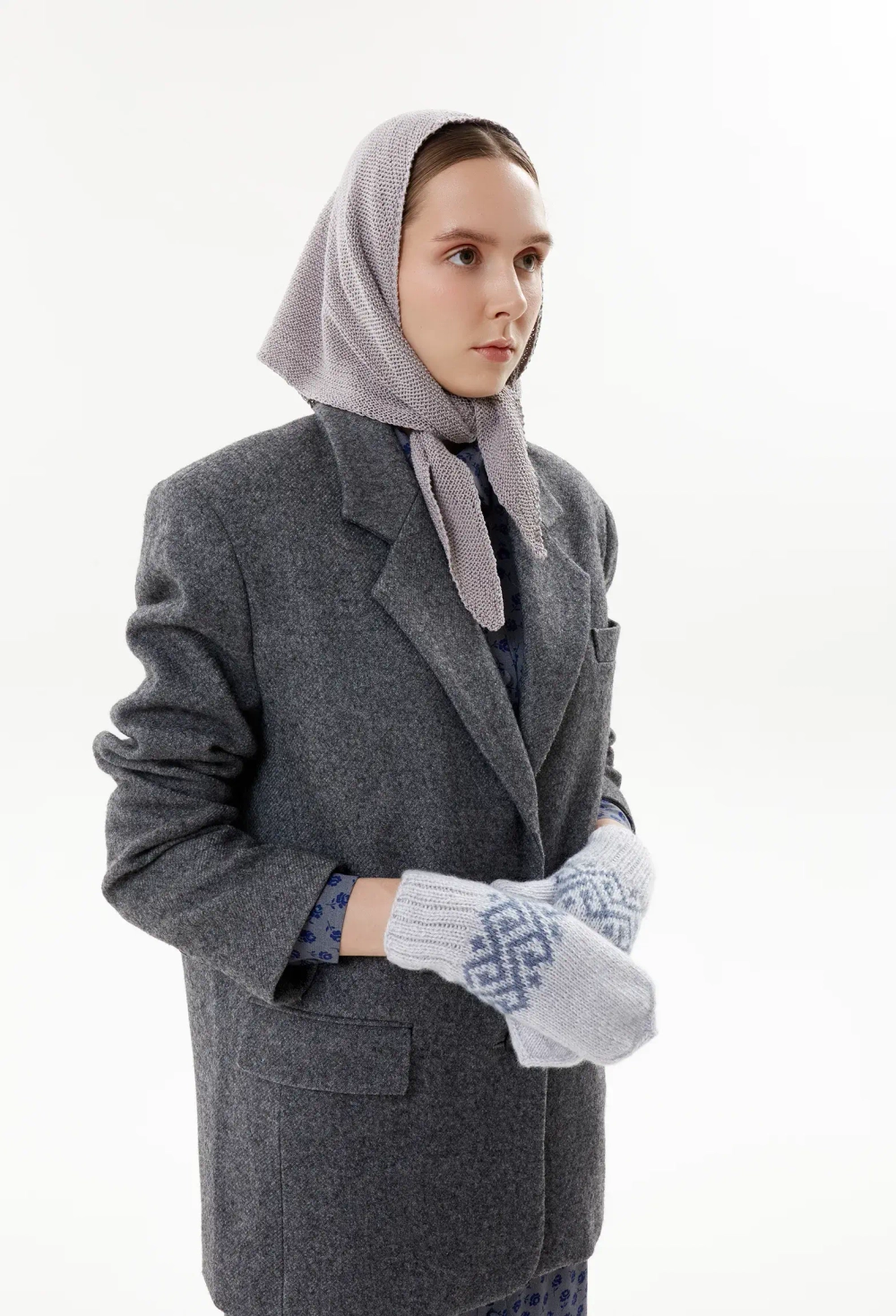 Пиджак серый