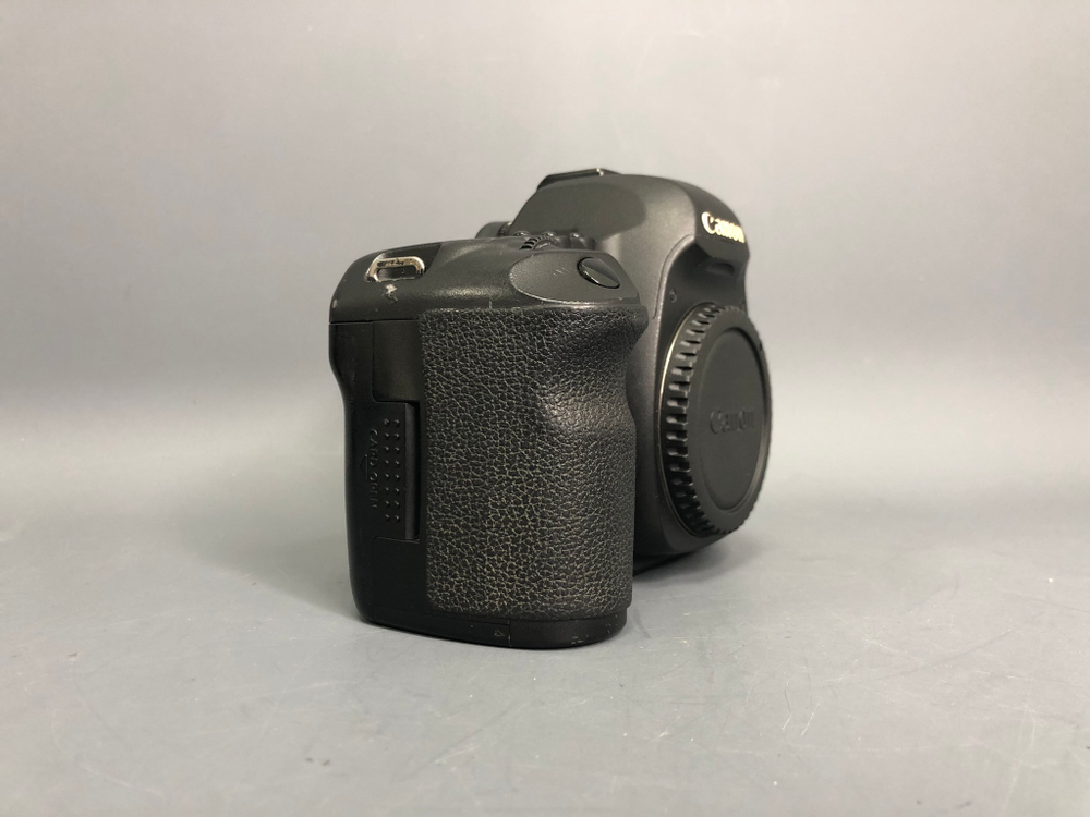 Canon EOS 5D Mark II Body 150.000 кадров