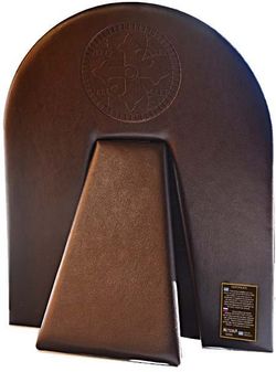 Иерусалимская икона Богородицы в серебряном окладе.