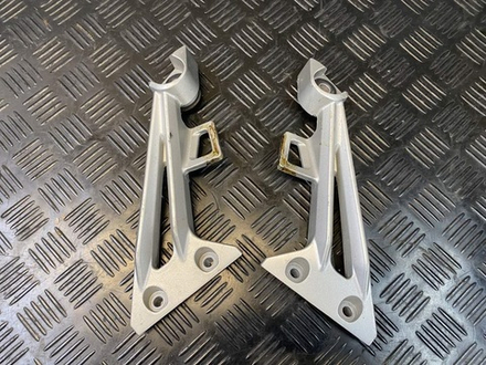 Кронштейны крепления глушителей Yamaha FJR1300A 2010