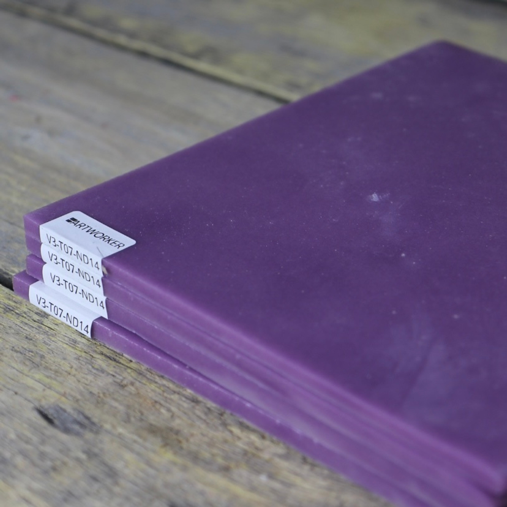 Смальта фиолетового цвета в кирпичиках купить с доставкой по всей России.