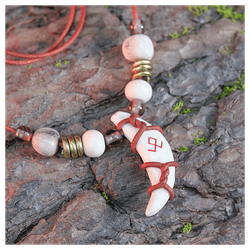 Амулет «Клык вожака»