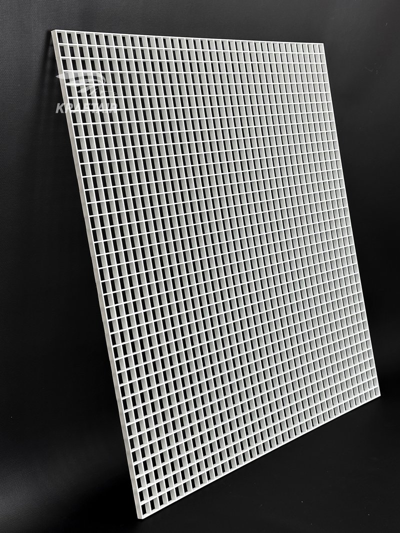 Пластиковая потолочная решётка под панели Армстронг 600*600 апла