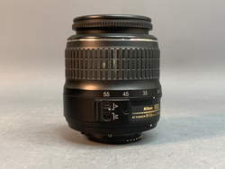 Nikon D40 kit 18-55mm 3.5-5.6G II ED 8.800 кадров