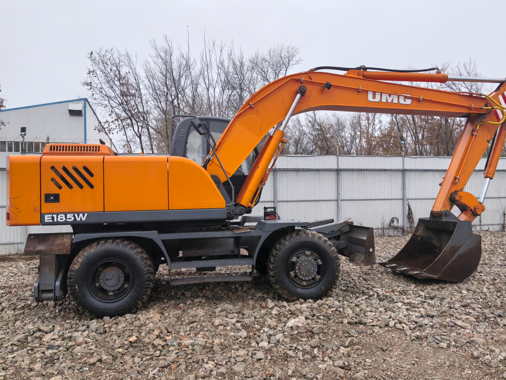 UMG (Тверской экскаватор) E185* Экскаватор колесный E185W (Дизельный, 4,8 л, 105 л.с., АТ)