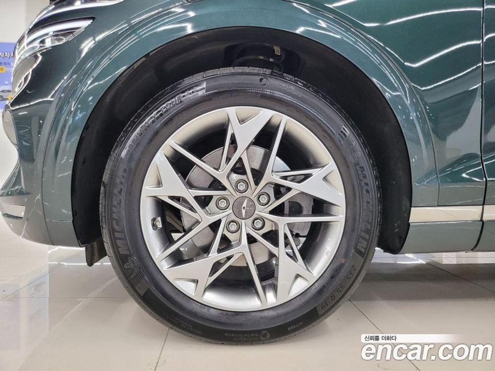 Genesis GV70 2.5T Бензин AWD (12.2021)