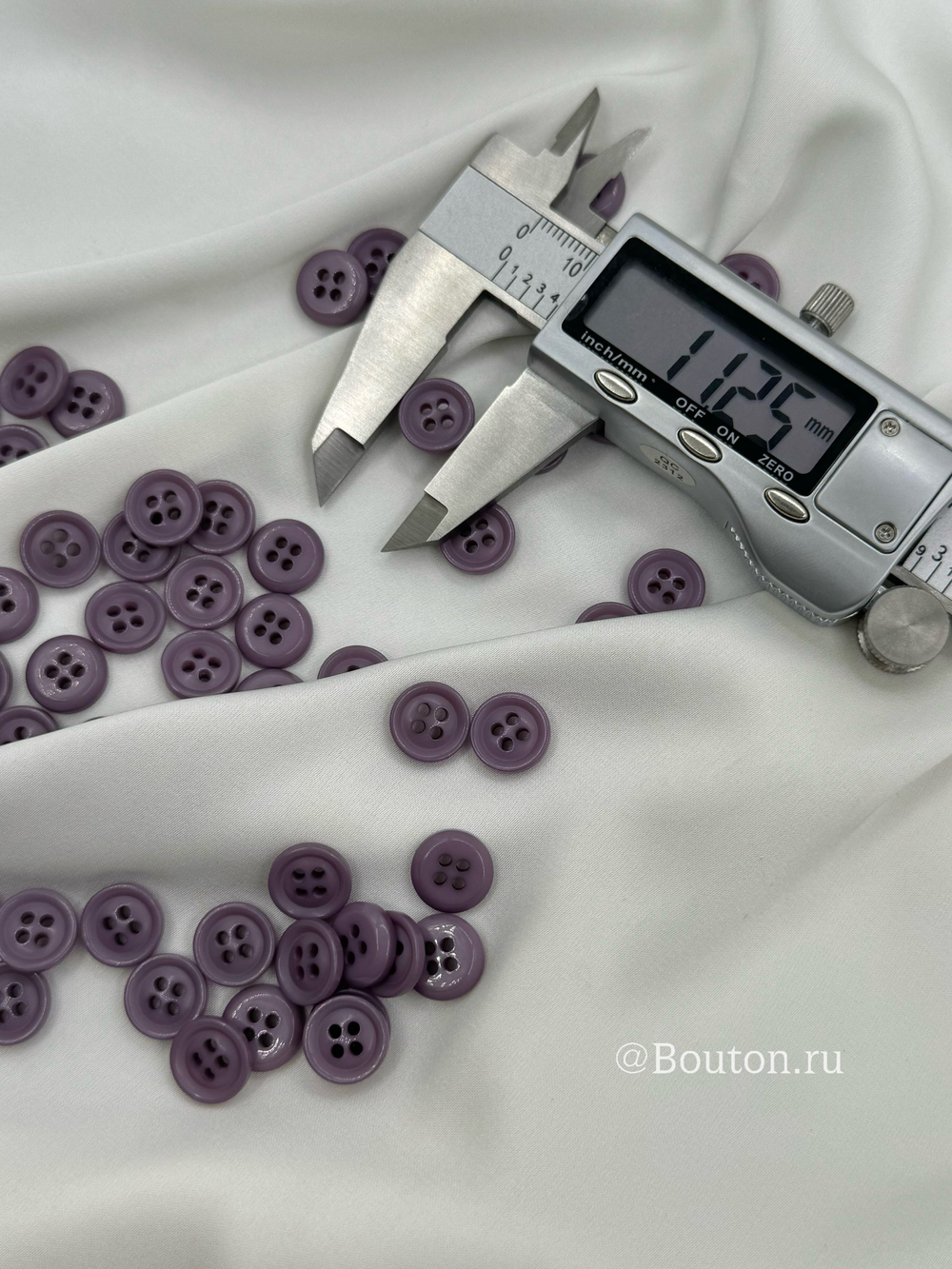 Пуговицы на прокол серо-фиолетовые