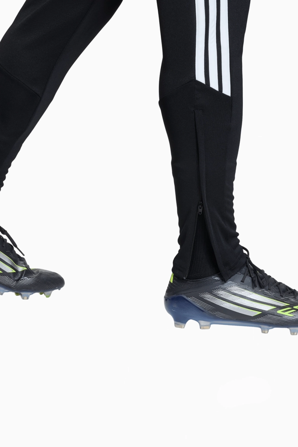 Штаны adidas Tiro 26 League Training - черный