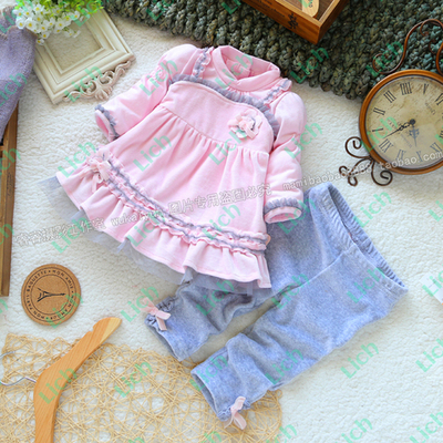 Костюм велюровый: платье с оборками и леггинсы