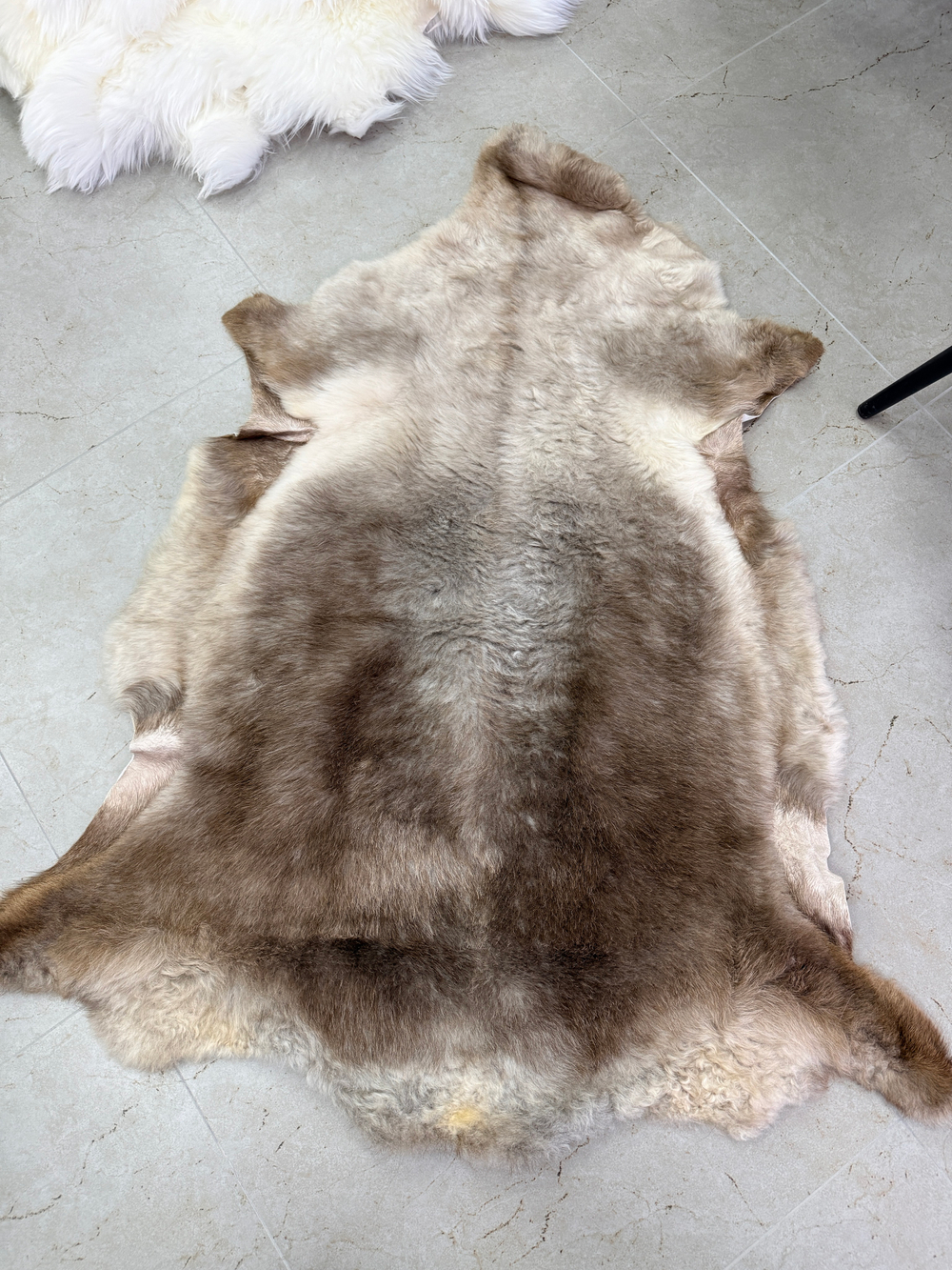 Шкура коврик меховой прикроватный овчина, 120х65 см.