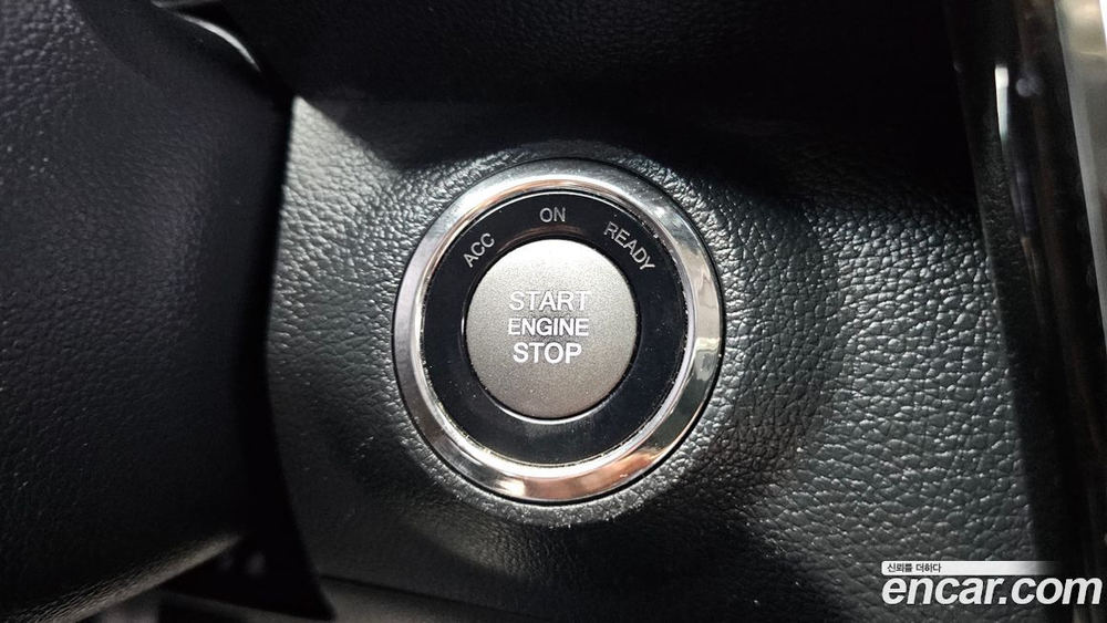 KG Mobility (Ssangyong) Very New Tivoli Бензин 1.5 2WD (07.2020)
