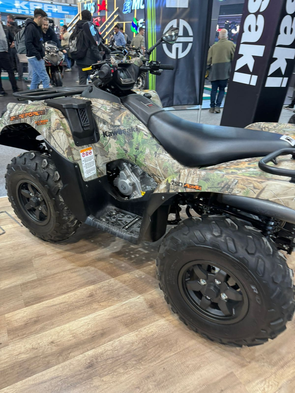 Квадроцикл KAWASAKI Brute Force 750 4x4i EPS (2023) (ПСМ)