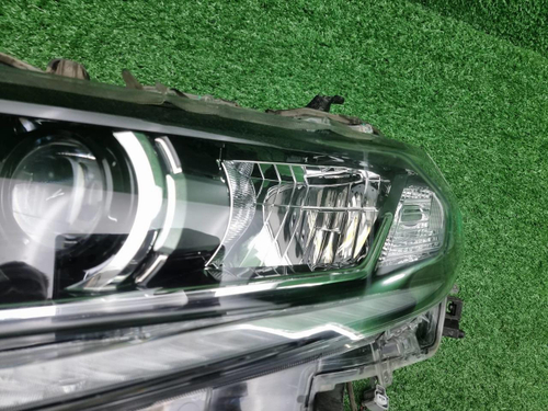 Фара левая Toyota LC Prado 150 (2017-н.в.) LED