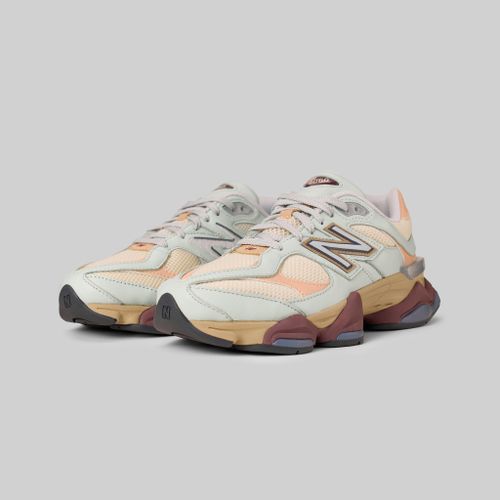 Кроссовки New Balance 9060 