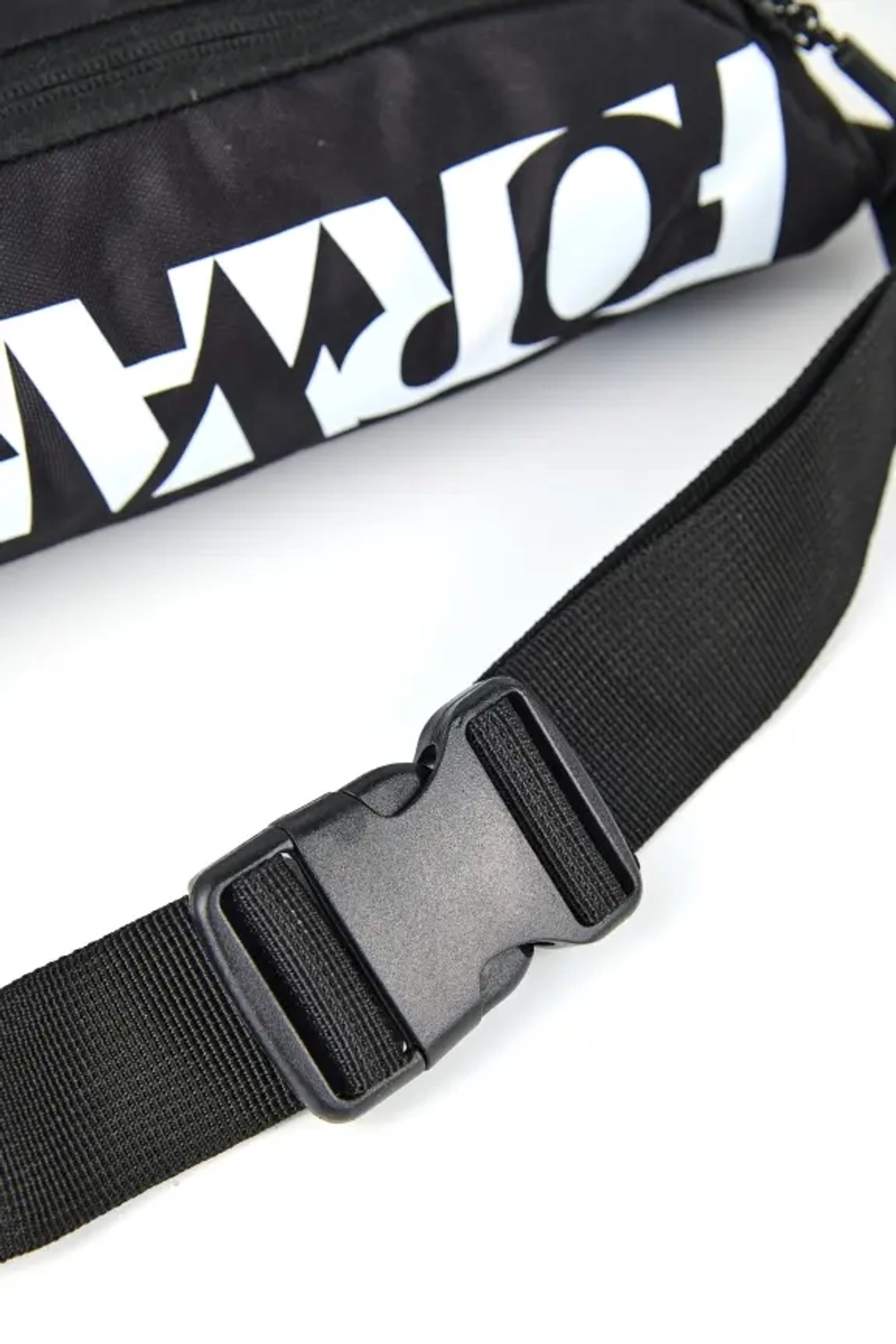 Сумка поясная Forward, чёрная, 1,8 л