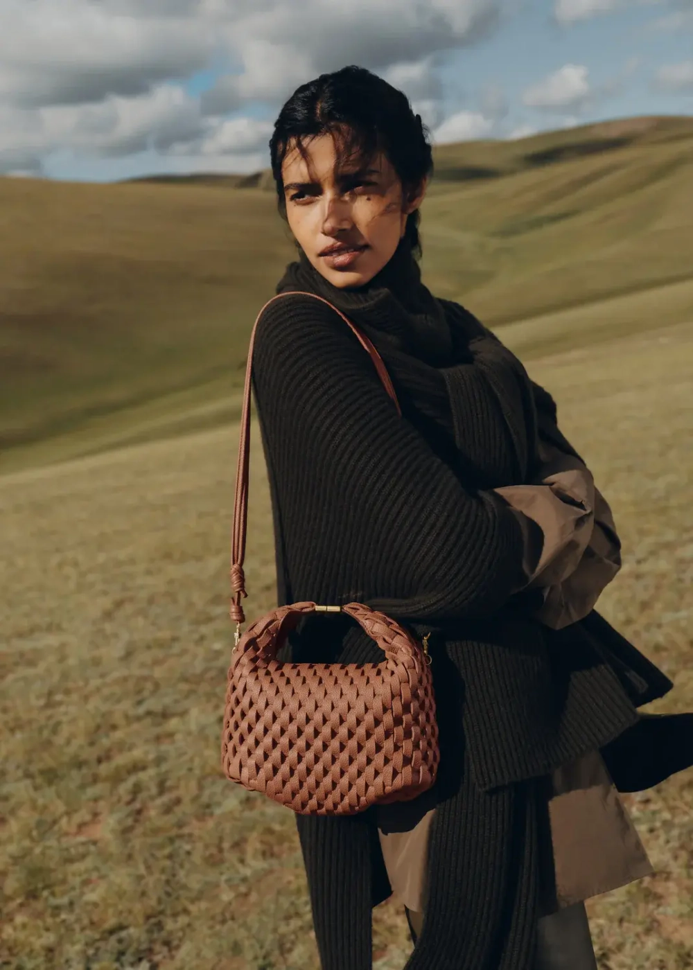 POLENE РЕЛЬЕФНАЯ СУМКА BERI, КОНЬЯЧНЫЙ