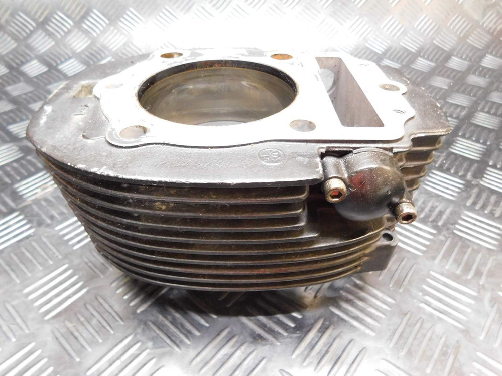 Цилиндр с поршнем Yamaha Drag Star XVS1100 Classic VP13J 050854