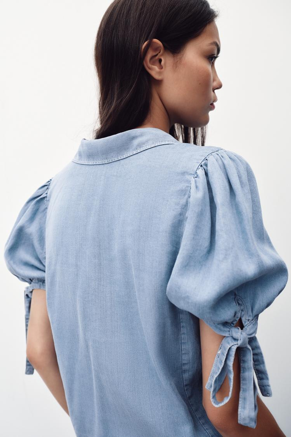 ZARA РУБАШКА С КОРОТКИМИ РУКАВАМИ И ЗАВЯЗКАМИ, ГОЛУБОЙ