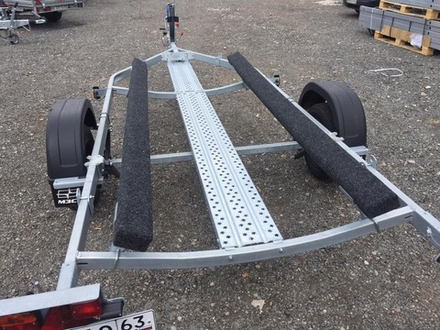 Трап для прицепа МЗСА 822131.402-602 /цинк/ (длинная секция 2410 мм)