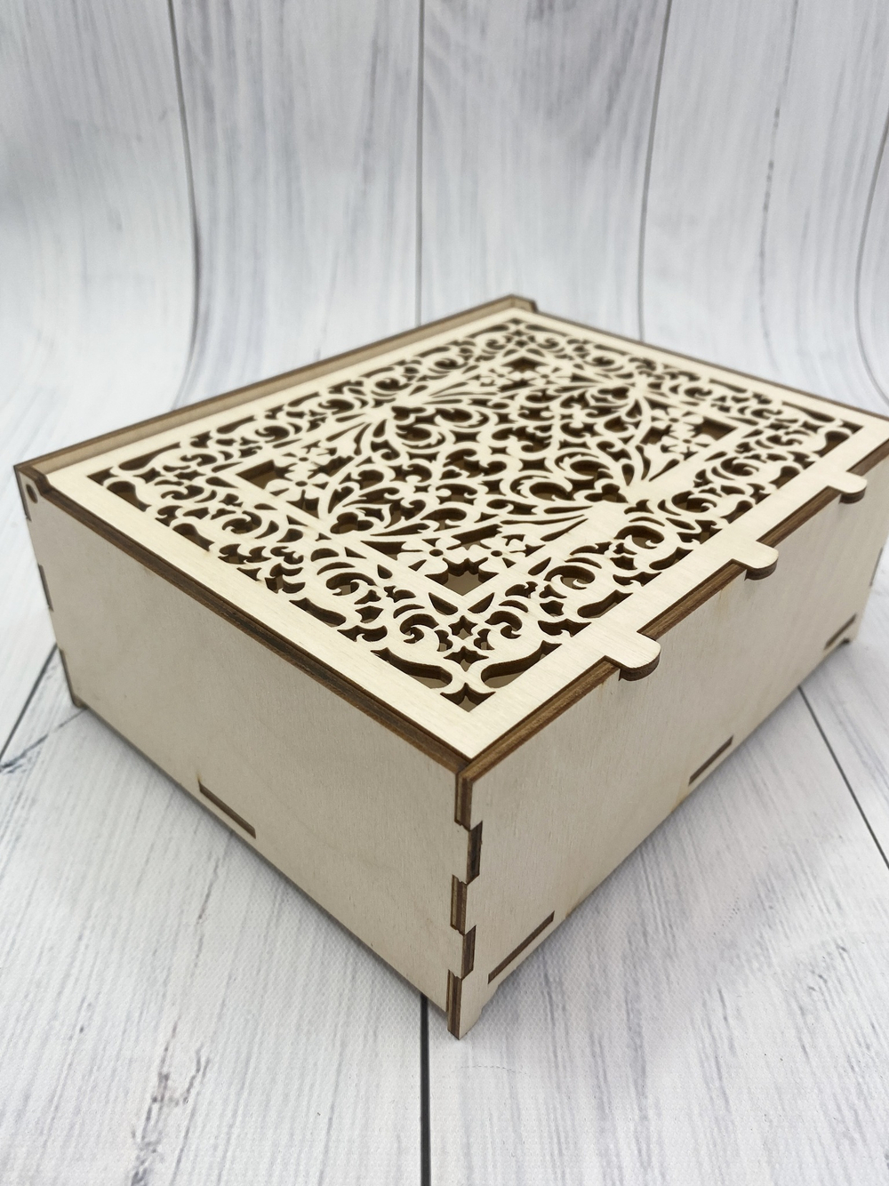 ажурная коробка