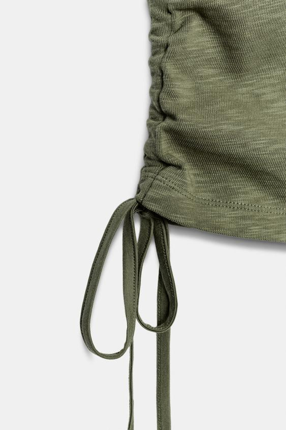 ZARA ФУТБОЛКА В СТИЛЕ РУСТИК СО СБОРКАМИ, ХАКИ