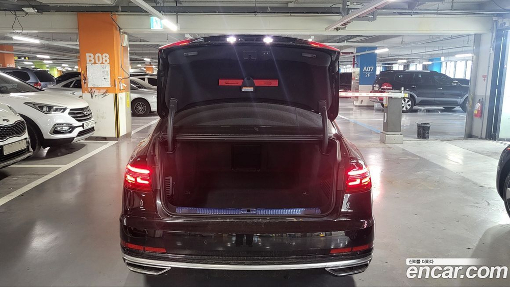 Audi A8 (D5) 55 TFSI Quattro LWB (12.2021)