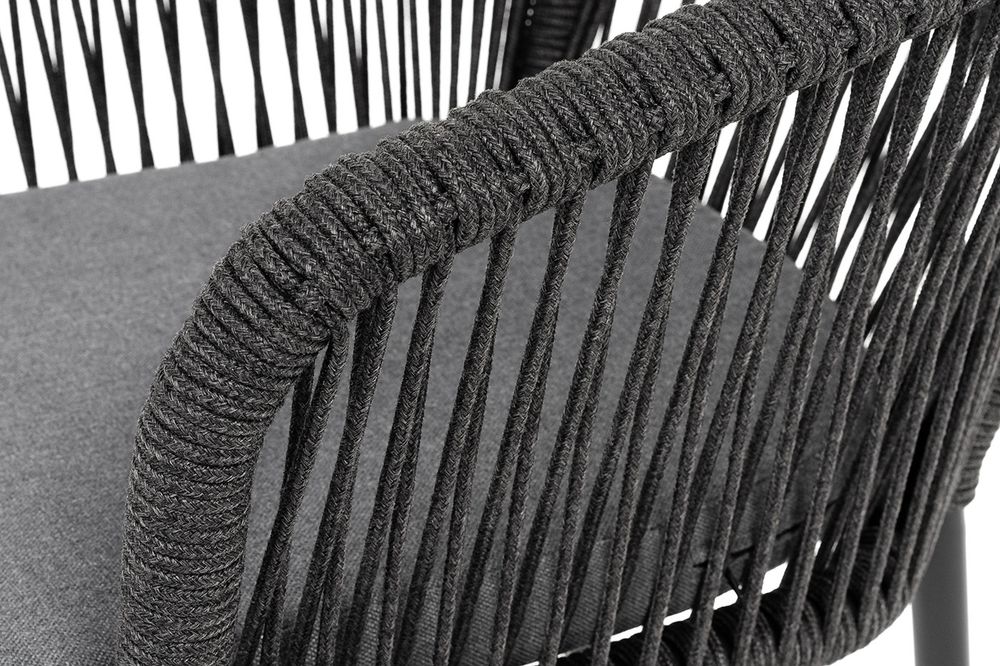 "Марсель" стул плетеный из роупа, каркас алюминий черный муар, роуп темно-серый круглый, ткань темно-серая 027