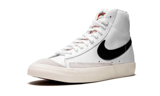 Кроссовки Nike Blazer 77 Mid Vintage