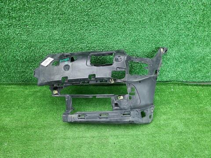 Кронштейн ПТФ левый BMW 7er G11 (2015-2019)