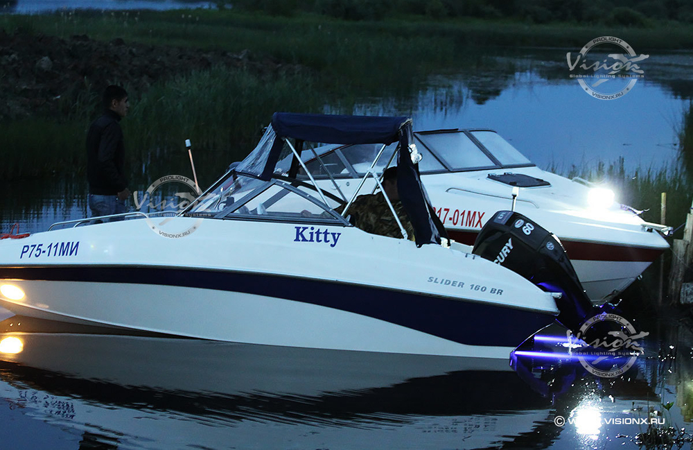 Светодиодная фара-искатель с пультом ДУ PLS-700WP WHITE PROLIGHT