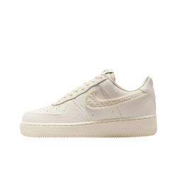 Женские кроссовки Nike Air Force 1 Sail 'Beige' IH7351-010