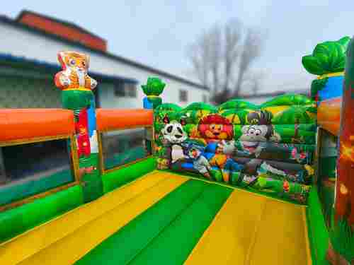 Коммерческий надувной батут - площадка "В гостях у зайки" 4*4*3 м