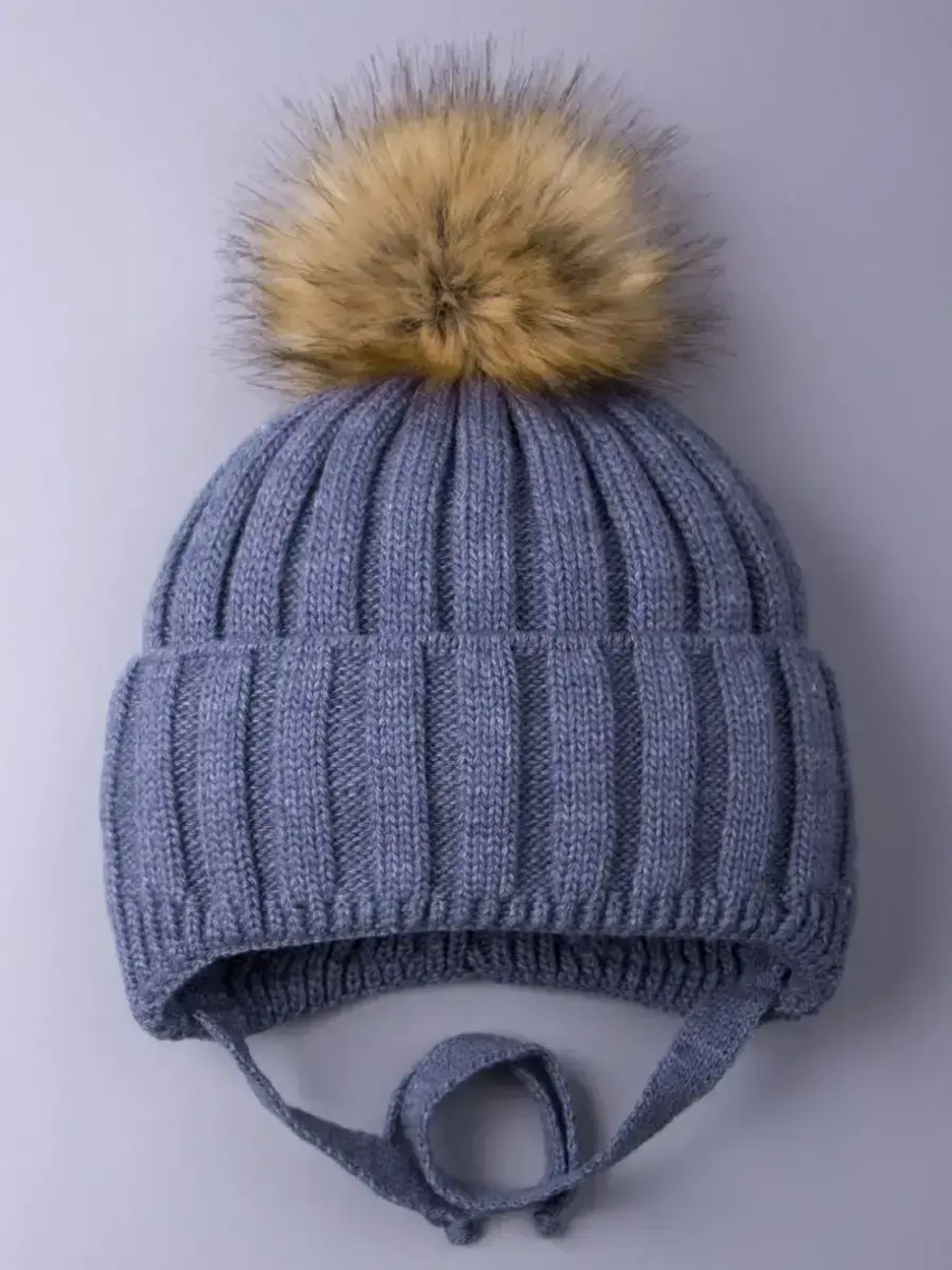 Шапка детская зимняя вязаная с помпоном