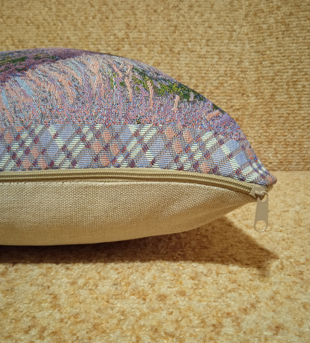 Декоративный гобеленовый чехол для интерьерной подушки Лавандовая усадьба 38*38